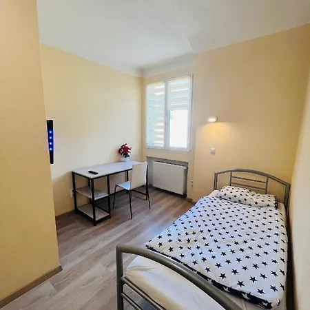 Privatunterkunft Privatzimmer